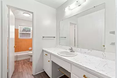 2110 Navajo Street, Denton, TX 76209 - Photo 9