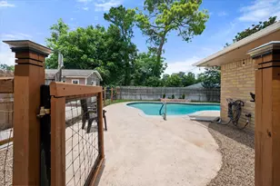 1307 S Westador Dr, Arlington, TX 76015 - Photo 33
