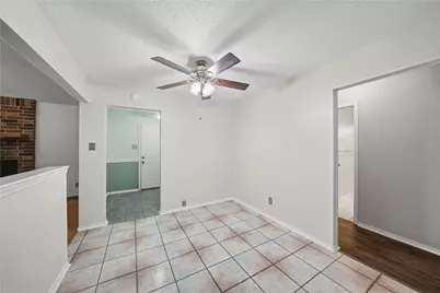 1129 W Hills Terrace, Saginaw, TX 76179 - Photo 19