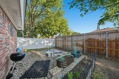 1129 W Hills Terrace, Saginaw, TX 76179 - Photo 33