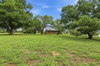 3300 Sunrise Court, Granbury, TX 76048 - Photo 7