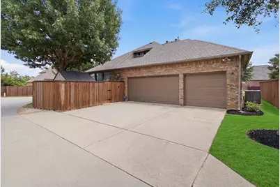 8013 Creek View Drive, North Richland Hills, TX 76180 - Photo 39