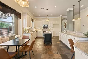 8013 Creek View Dr, North Richland Hills, TX 76180 - Photo 13