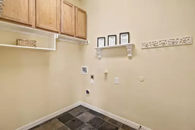 8013 Creek View Drive, North Richland Hills, TX 76180 - Photo 35