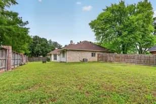 5400 Turtle River Ct, Fort Worth, TX 76137 - Photo 17
