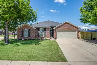 620 Marybeth Drive, Burleson, TX 76028 - Photo 3