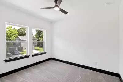 2420 Starks Avenue, Dallas, TX 75215 - Photo 13