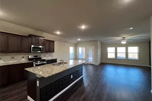 569 W Kara Dr, Fate, TX 75087 - Photo 9
