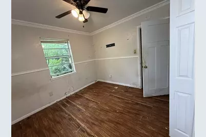 2533 Crestbrook Lane, Grand Prairie, TX 75052 - Photo 11