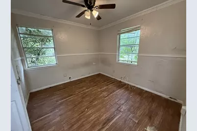 2533 Crestbrook Lane, Grand Prairie, TX 75052 - Photo 9
