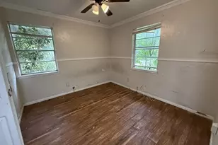 2533 Crestbrook Ln, Grand Prairie, TX 75052 - Photo 9