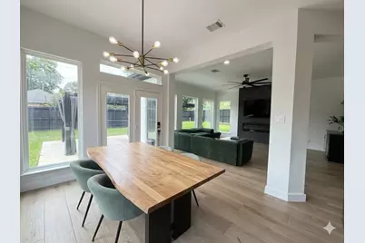 2302 Crest Park Drive, Arlington, TX 76006 - Photo 9