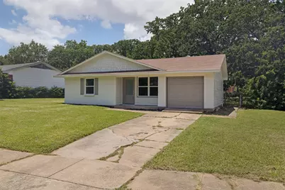1901 Pyramid Drive, Mesquite, TX 75149 - Photo 1