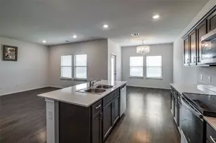 728 Glover Dr, Aubrey, TX 76227 - Photo 3