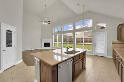 6811 Shady View Court, Sachse, TX 75048 - Photo 11