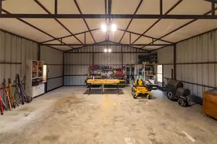 891 County Rd 3592, Paradise, TX 76073 - Photo 33