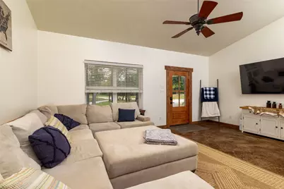 891 County Road 3592, Paradise, TX 76073 - Photo 7