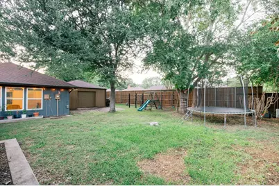 2409 Green Oaks Street, Denton, TX 76209 - Photo 29