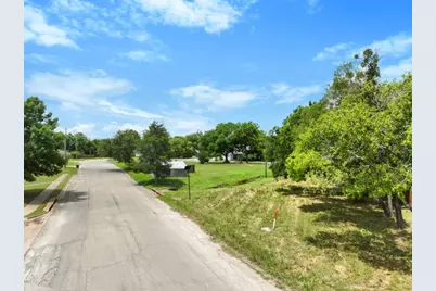 602 Trinity Street, Cleburne, TX 76031 - Photo 11