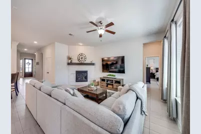 1044 Myers Park Trail, Roanoke, TX 76262 - Photo 5