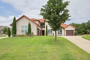 2501 Oak Bluff Dr, Corinth, TX 76210 - Photo 3