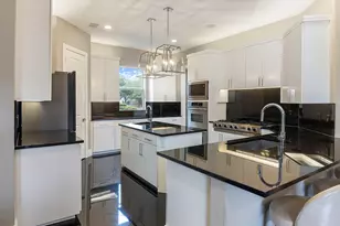 2231 Clearspring Dr N, Irving, TX 75063 - Photo 9