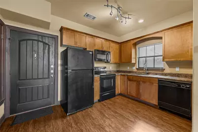 2410 S 2nd Street #413, Waco, TX 76706 - Photo 7