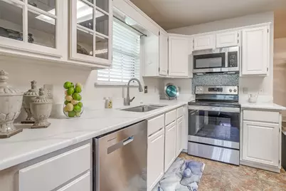 709 Berkley Drive, Cleburne, TX 76033 - Photo 11