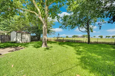 504 Kim Avenue, Ennis, TX 75119 - Photo 27