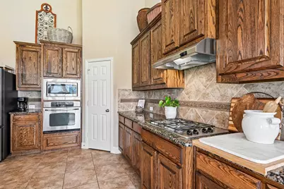9566 Avalon Drive, Frisco, TX 75035 - Photo 11