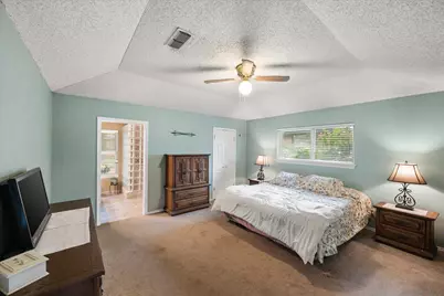 1018 Auburn Drive, Arlington, TX 76012 - Photo 17
