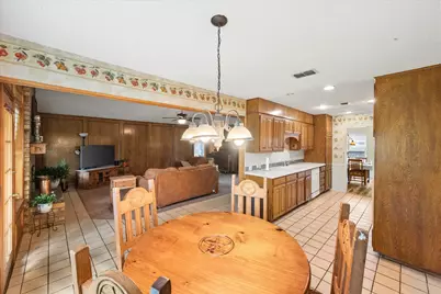 1018 Auburn Drive, Arlington, TX 76012 - Photo 11