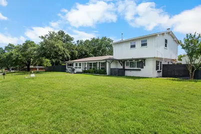 2300 Mount Carmel Drive, Waco, TX 76710 - Photo 3