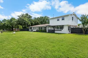 2300 Mt Carmel Dr, Waco, TX 76710 - Photo 3