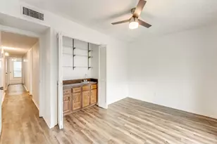 3914 Willowood Ln, Grand Prairie, TX 75052 - Photo 5