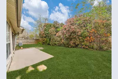 3914 Willowood Lane, Grand Prairie, TX 75052 - Photo 11