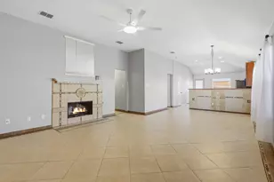 1136 Kachina Ln, Fort Worth, TX 76052 - Photo 7