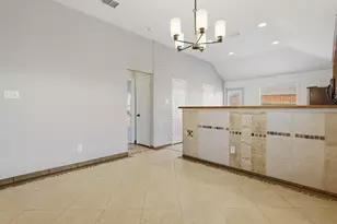 1136 Kachina Ln, Fort Worth, TX 76052 - Photo 11