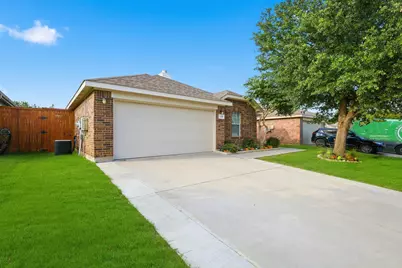 1136 Kachina Lane, Fort Worth, TX 76052 - Photo 3