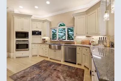 120 Hickory Ridge Drive, Highland Village, TX 75077 - Photo 5