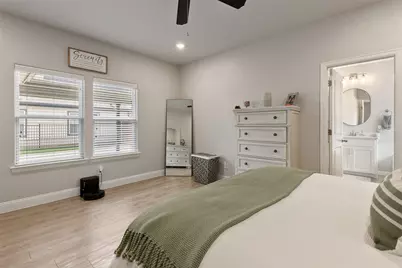 605 Adeline Drive, Burleson, TX 76028 - Photo 13