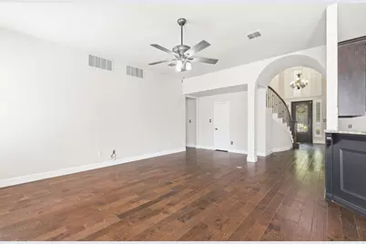 1511 Hunters Creek Drive, McKinney, TX 75072 - Photo 9