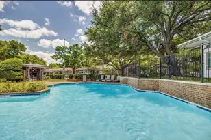 13853 Leinsper Green St, Dallas, TX 75240 - Photo 21
