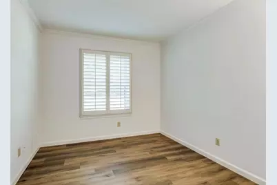 13853 Leinsper Green Street, Dallas, TX 75240 - Photo 13