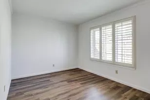 13853 Leinsper Green St, Dallas, TX 75240 - Photo 9