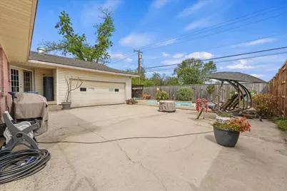 1233 Bardfield Avenue, Garland, TX 75041 - Photo 29