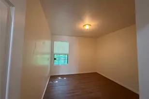 216 Creek Cove Dr, Dallas, TX 75217 - Photo 13