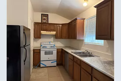216 Creek Cove Drive, Dallas, TX 75217 - Photo 5