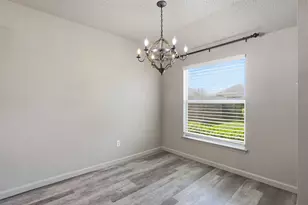 316 Preston Dr, Cleburne, TX 76033 - Photo 11
