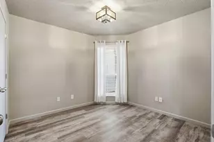 316 Preston Dr, Cleburne, TX 76033 - Photo 17